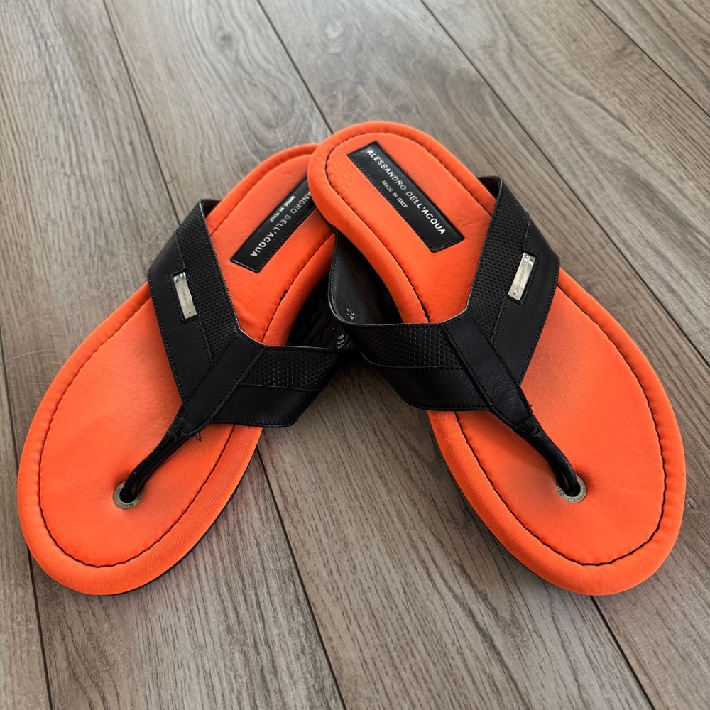 Alessandro Dell’Acqua Orange and Black Flip Flops